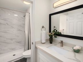 10022 NE 127th Place C114, Kirkland WA 98034