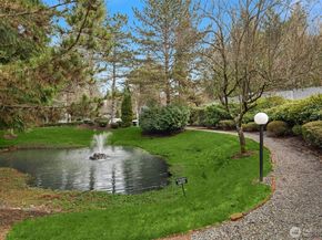 10022 NE 127th Place C114, Kirkland WA 98034