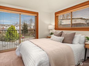 6537 34th Avenue SW, Seattle WA 98126