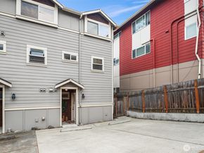 6537 34th Avenue SW, Seattle WA 98126