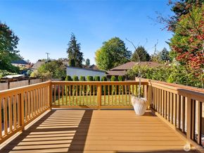 6027 6th Avenue NW, Seattle WA 98107