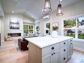 432 20th Ave, Kirkland WA 98033