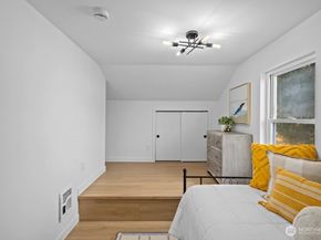 9021 12th Avenue SW, Seattle WA 98106