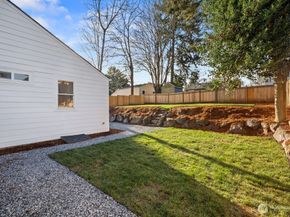 9021 12th Avenue SW, Seattle WA 98106