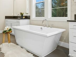 8784 NE Winslow Grove Court, Bainbridge Island WA 98110