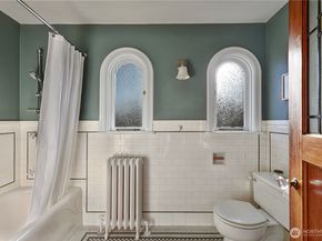 1418 E Ward Street, Seattle WA 98112