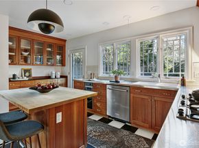 1418 E Ward Street, Seattle WA 98112