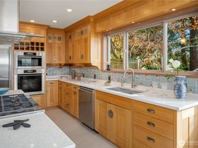 10245 Marine View Drive SW, Seattle WA 98146