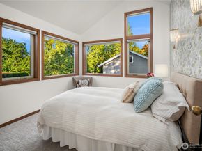 10245 Marine View Drive SW, Seattle WA 98146