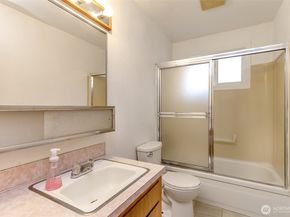 12904 12th Avenue S, Burien WA 98168