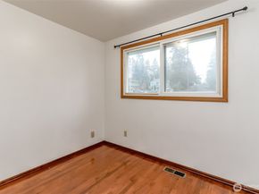 12904 12th Avenue S, Burien WA 98168