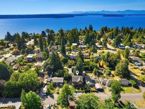 10419 & 10421 41st Avenue SW A & B, Seattle WA 98146