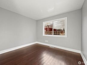 14341 109th Avenue NE, Kirkland WA 98034