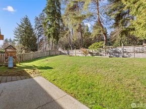 14341 109th Avenue NE, Kirkland WA 98034