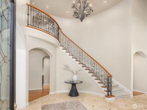 20546 NE 126th Way, Woodinville WA 98077