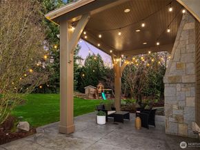 20546 NE 126th Way, Woodinville WA 98077