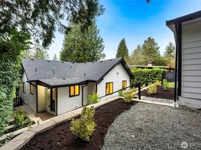 15804 Maplewild Avenue SW, Burien WA 98166