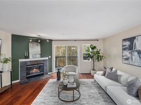 15805 Waynita Way NE D204, Bothell WA 98011