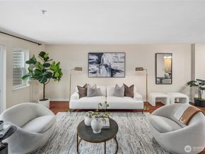 15805 Waynita Way NE D204, Bothell WA 98011