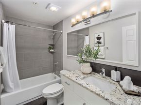 15805 Waynita Way NE D204, Bothell WA 98011