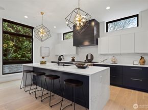 4605 108th Avenue NE, Kirkland WA 98033