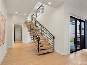 4605 108th Avenue NE, Kirkland WA 98033