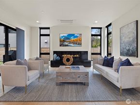 4605 108th Avenue NE, Kirkland WA 98033