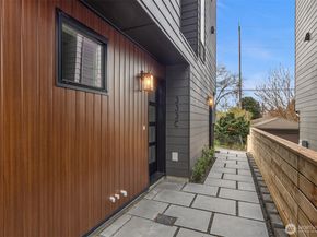 333 NW 47th Street C, Seattle WA 98107