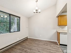 5502 220th Street SW D201, Mountlake Terrace WA 98043