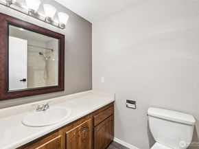 5502 220th Street SW D201, Mountlake Terrace WA 98043