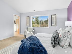 1313 173rd Place SE, Bothell WA 98012