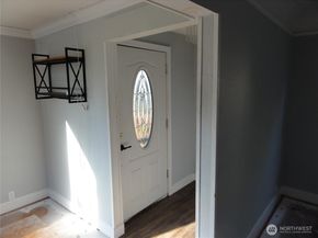 1126 N Callow Avenue, Bremerton WA 98312