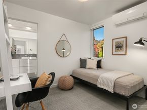 814 14th Avenue C, Seattle WA 98122