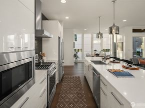 814 14th Avenue C, Seattle WA 98122