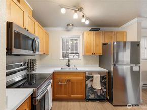 23410 18th Ave S G101, Des Moines WA 98198