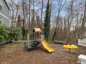 23410 18th Ave S G101, Des Moines WA 98198