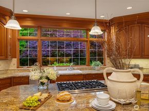 24838 NE 20th Street, Sammamish WA 98074