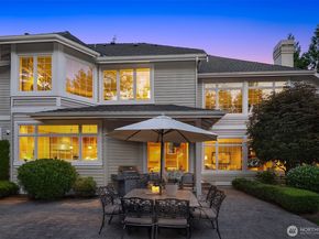 24838 NE 20th Street, Sammamish WA 98074