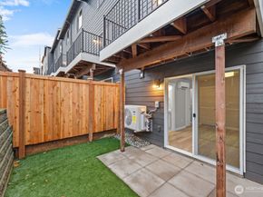 16823 Alder Way E4, Lynnwood WA 98037