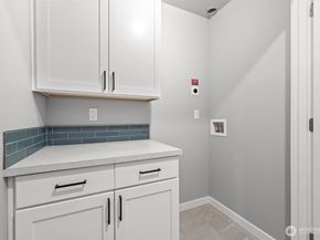 16823 Alder Way E4, Lynnwood WA 98037