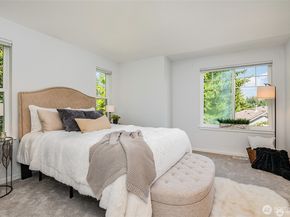 5523 Lakemont Boulevard SE 604, Bellevue WA 98006