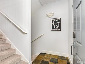 5523 Lakemont Boulevard SE 604, Bellevue WA 98006