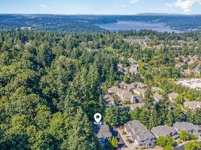 5523 Lakemont Boulevard SE 604, Bellevue WA 98006