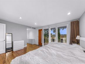 4711 116th Avenue SE, Bellevue WA 98006