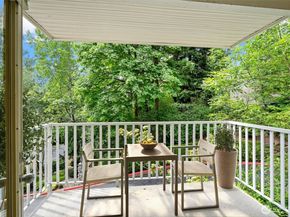 2540 118th Avenue SE 202, Bellevue WA 98005