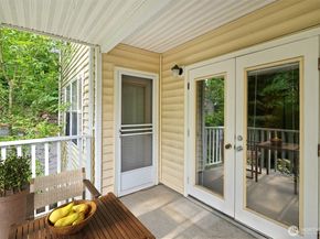 2540 118th Avenue SE 202, Bellevue WA 98005