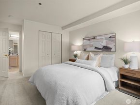 2540 118th Avenue SE 202, Bellevue WA 98005