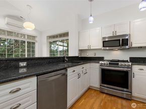 18656 NE 56th Court, Redmond WA 98052