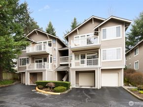 18656 NE 56th Court, Redmond WA 98052