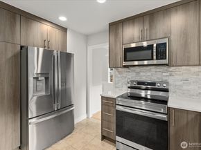 2119 S 371st Street, Federal Way WA 98003